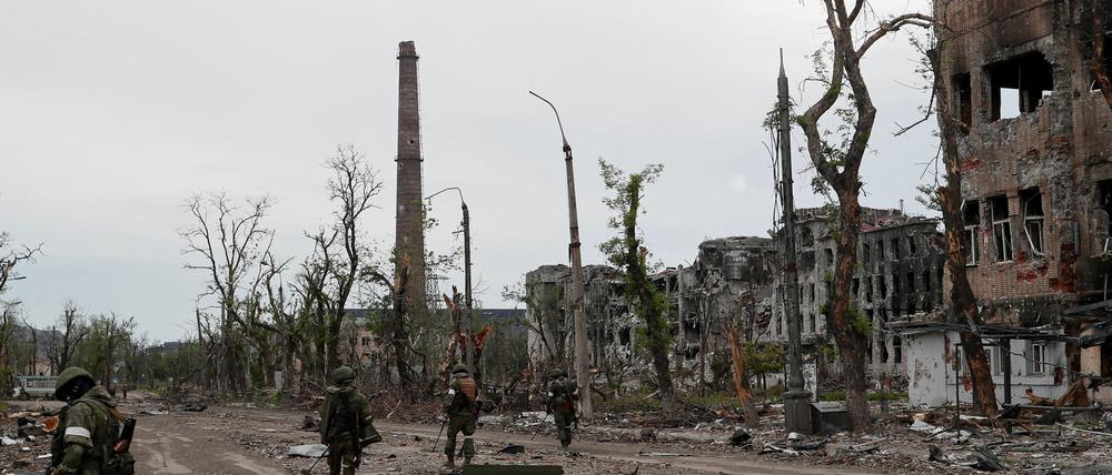 Vollkommen zerstört. "Es gibt kein Mariupol mehr", sagt Andrii Portnov. Die Menschen stehen buchstäblich vor dem Nichts. 
