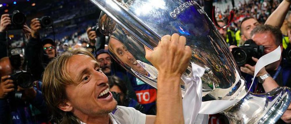 Luka Modric könnte bald noch mehr Pokal mit Real holen.