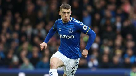 Jonjoe Kenny kommt vom FC Everton nach Berlin.