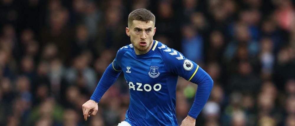 Jonjoe Kenny kommt vom FC Everton nach Berlin.
