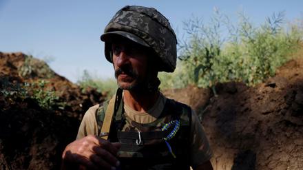 Ein ukrainischer Soldat in der Mykolaiv (am 12. Juni 2022) 