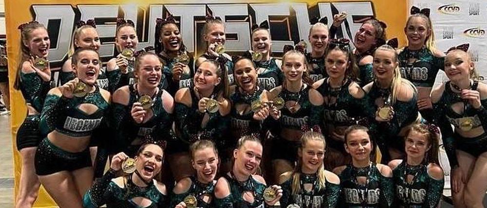 Top-Sportlerinnen aus Staaken. Dieses Foto schickten uns die Cheerleaderinnen von "United Cheer Berlin".