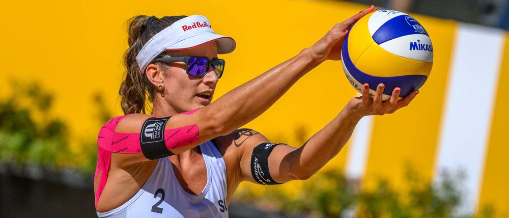 Im Spiel um Bronze bei der Beachvolleyball-WM in Rom verletzte sich die Schweizerin Joana Heidrich schwer an der Schulter.