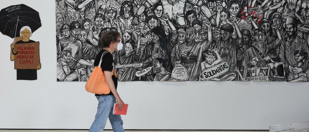 Ein Bild des umstrittenen Künstlerkollektivs Taring Padi bei der Documenta.
