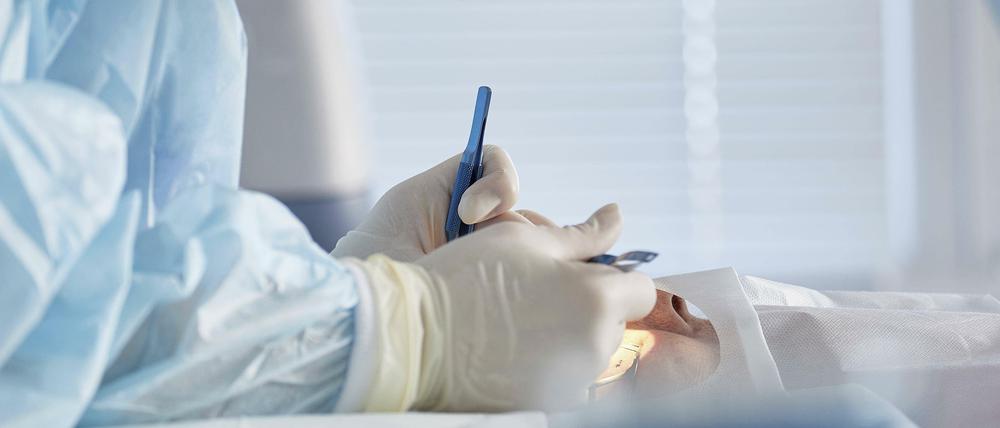 Die Augenoperation fand in einem Krankenhaus in der Slowakei statt (Symbolbild).