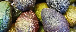 Im Versuch blieben Avocados mit Ummantelung länger frisch.