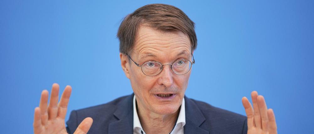 Bundesgesundheitsminister Karl Lauterbach will den Zugang zu Bürgertests reglementieren.