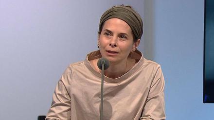 Die österreichische Schriftstellerin Anna Baar am Mittwochabend in Klagenfurt bei der Eröffnung des Bachmann-Preises