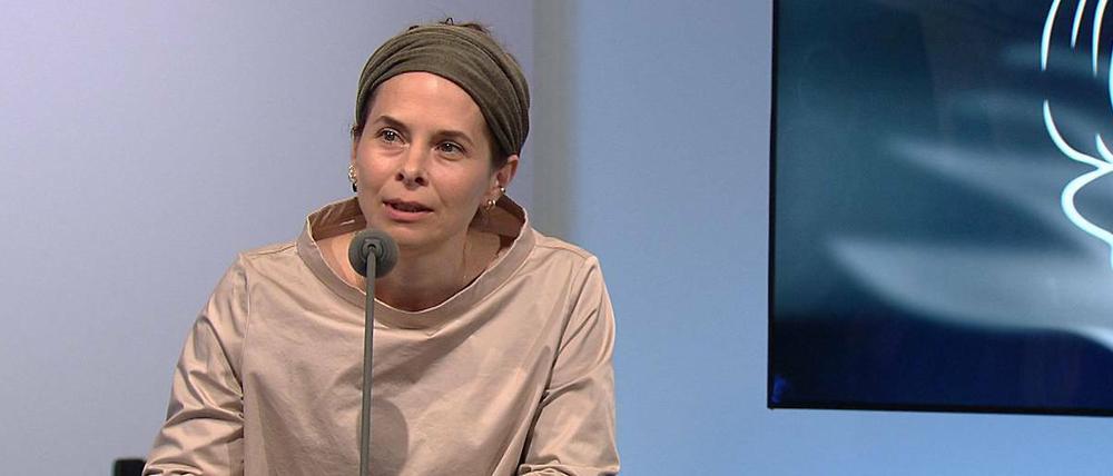 Die österreichische Schriftstellerin Anna Baar am Mittwochabend in Klagenfurt bei der Eröffnung des Bachmann-Preises
