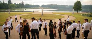 Die Mitglieder der Karajan-Akademie warten auf ihren Auftritt mit Beethovens "Pastorale".
