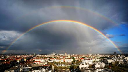 Regenbogen über Berlin. (Archivbild)