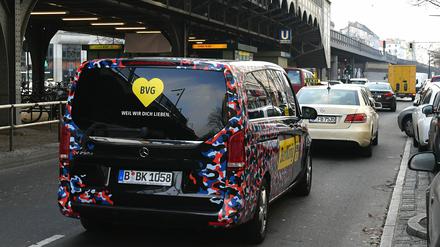 Bislang nutzten 1,85 Millionen Fahrgäste das Berlkönig-Angebot. Die Fahrten lassen sich per App buchen.