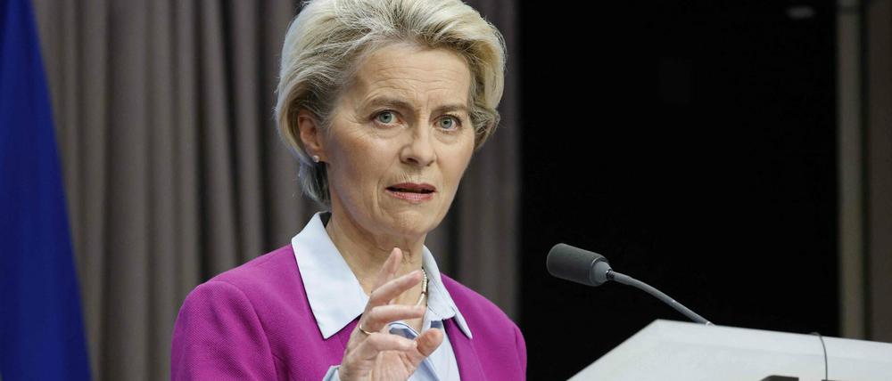 "Wir hoffen das Beste, erwarten aber das Schlimmste", sagte EU-Kommissionschefin Ursula von der Leyen am Freitag.