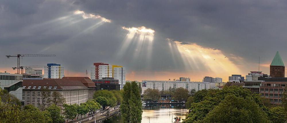 Führungspersonen aus verschiedensten Unternehmen der Hauptstadt diskutierten mit Vertretern aus Politik und Verwaltung über die aktuellen Probleme der Stadt und entwickelten Lösungskonzepte. 