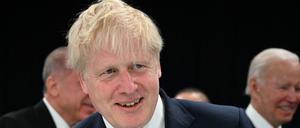 Der britische Premierminister Boris Johnson trifft zu Beginn der ersten Plenarsitzung des Nato-Gipfels am 29. Juni 2022 im Kongresszentrum Ifema in Madrid ein.