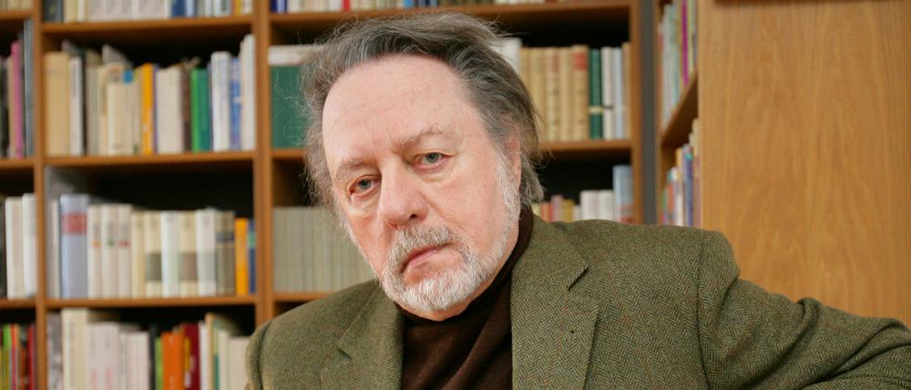 Heute, den 29. Juni 2022 wäre er 90 Jahre alt geworden: Der Schriftsteller Ror Wolf. Er starb am 17.02.2020.