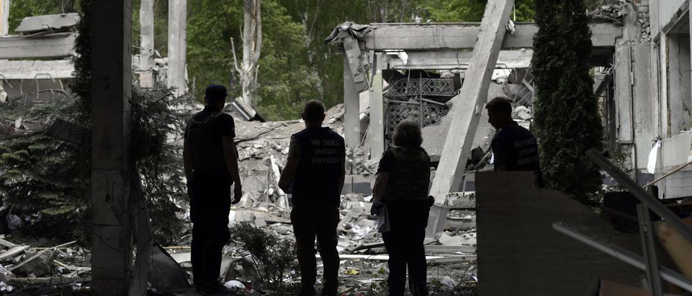Von russischen Raketen zerstörte Schule in Charkiw.