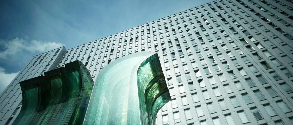 Der Bettenturm am Charité-Campus in Berlin-Mitte.