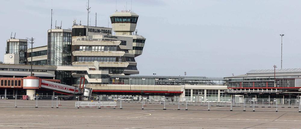 Im Zuge von Räumungsarbeiten für ein neues Wohnquartier auf dem Flughafengelände fanden Experten in den vergangenen Tagen 61 Artilleriegranaten.