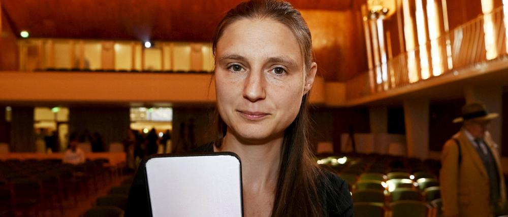 Maryna Viazovska hat die Fields-Medaille auf dem Internationalen Mathematikerkongress in Helsinki, Finnland, verliehen bekommen.