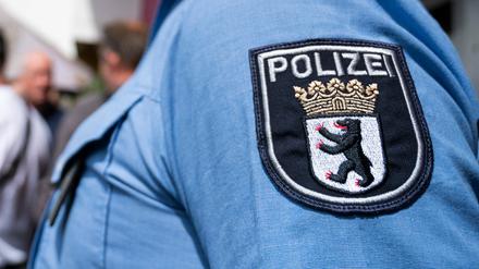 Es geht in den Verfahren regelmäßig um Äußerungen in Chatgruppen oder um die Teilnahme an Veranstaltungen.