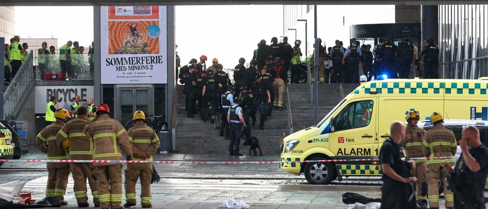 Nach den Schüssen in einem Einkaufszentrum in Kopenhagen hat die Polizei einen Tatverdächtigen festgenommen.