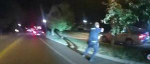 Tod eines Schwarzen in Akron: Auf Bildern der Körperkamera eines Polizisten ist der Einsatz zu sehen.