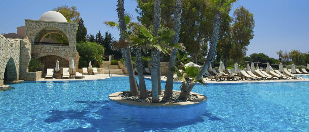 In einem Pool auf Mallorca hat eine defekte Pumpe offenbar zu mehreren Verletzten geführt. (Archivbild)