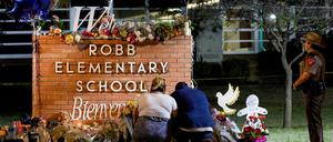 Ein Schütze hatte im Mai 19 Kinder und zwei Lehrerinnen an der Grundschule in Texas getötet.