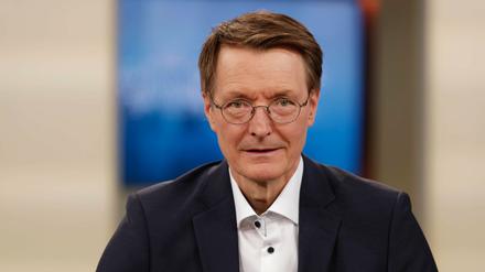 Kommt die Welle. kommt Bundesgesundheitsminister Karl Lauterbach in die Talkshow "Anne Will".