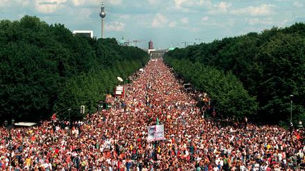 1997. Vor 25 Jahren. Loveparade in Berlin. Unvergessene Bilder.