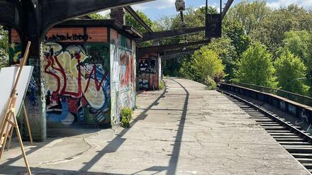 Bis 1980 rollten hier S-Bahnzüge. Ab 2027 wird der S-Bahnhof Siemensstadt wieder aufgebaut.