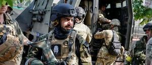 Mitglieder einer Einheit ausländischer Soldaten am 2. Juni in Sjewjerodonezk.