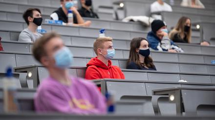 64.000 Deutsche und Ausländer:innen haben im zurückliegenden Jahr von insgesamt mehr als 250 DAAD-Programmen profitiert.