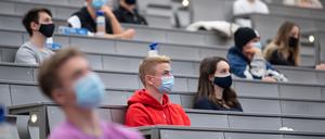 64.000 Deutsche und Ausländer:innen haben im zurückliegenden Jahr von insgesamt mehr als 250 DAAD-Programmen profitiert.