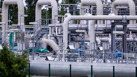 Rohrsysteme und Absperrvorrichtungen in der Gasempfangsstation der Ostseepipeline Nord Stream 1.