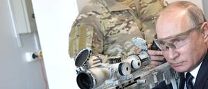 Europa im Visier. Wladimir Putin im Jahr 2018 beim Besuch eines militärischen Freizeitparks in der Nähe von Moskau.