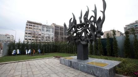 Holocaust-Denkmal auf dem Freiheitsplatz Plateia Eleftherias in Thessaloniki. Heute wird der Ort als Parkplatz benutzt.