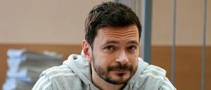 Ilja Jaschin, russischer Oppositionspolitiker und Abgeordneter des Moskauer Bezirks Krasnoselskij, nimmt an einer Gerichtsverhandlung teil (Archivbild).