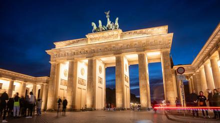 Bald nicht mehr angestrahlt, wenn es nach Franziska Giffey geht: das Brandenburger Tor bei Nacht. 