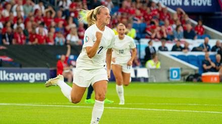 Beth Mead und ihre Kolleginnen haben gefordert, die weißen Hosen des Nationalteams abzuschaffen.