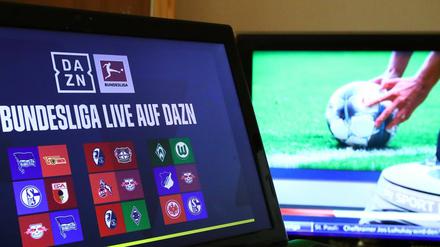 Dazn hatte zuletzt auch für Bestandskunden die Abopreise verdoppelt. Mit der Dazn-Sky-Kombi kann immerhin etwas gespart werden. 