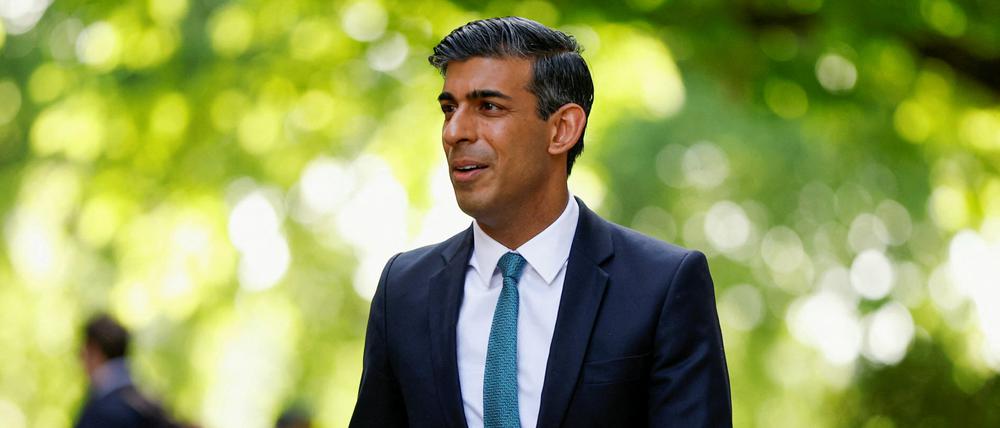 Kandidat mit Chancen. Finanzminister Rishi Sunak, dessen Familie aus dem indischen Punjab stammt, hat eine typisch britische Oberschichts-Karriere gemacht.