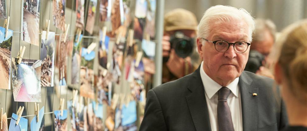 Der Bundespräsident informiert sich ein Jahr nach der Flut über den Stand des Wiederaufbaus.