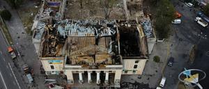 In der Westukraine zerstörte Russland am Freitag ganze Landstriche.