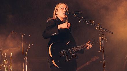 Phoebe Bridgers bei ihrem Berlin-Konzert im Tempodrom.
