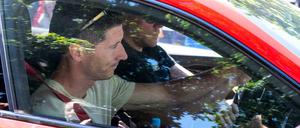 Abfahrt. Robert Lewandowski verabschiedet sich aus München.