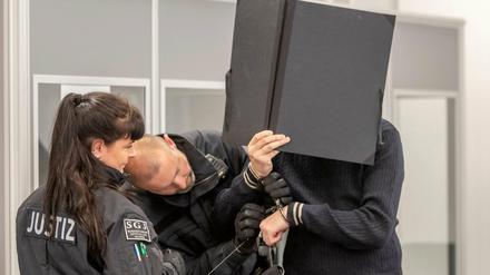 Der Prozess findet derzeit am Landgericht Dresden statt.