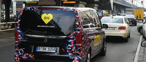 Bald nur noch ein Archivbild: Die BVG stellt den Fahrdienst Berlkönig ein.