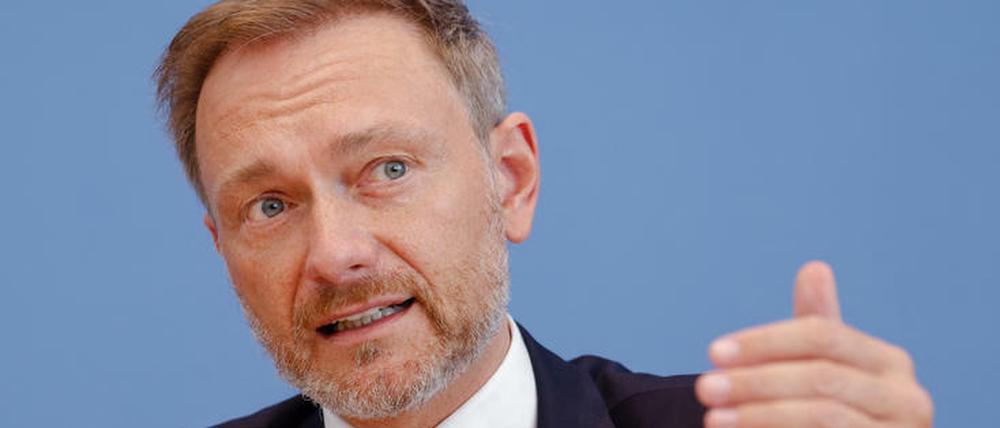 Christian Lindner (FDP), Finanzminister, werbe weiterhin für die Verlängerung der gesenkten Mehrwertsteuer in der Gastronomie.